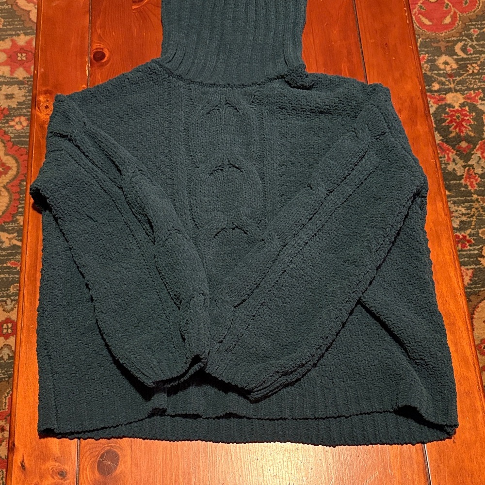 Cozy Dark Green Women's Sweater